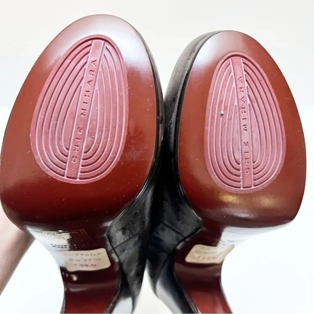 💋Anthropologie leather Chie Mithras heels. Size 37.5 or size 7 in US